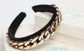 Velvet headband embellished with gold chain Jeweled headband with chain Black and gold padded headband Jeweled headband Sparkly headband