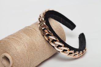 Velvet headband embellished with gold chain Jeweled headband with chain Black and gold padded headband Jeweled headband Sparkly headband